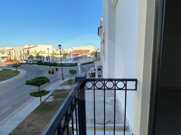 MEDITERRANEO CLUB RESIDENCIAL  Casa en venta en Fraccionamiento Marina Mazatlán