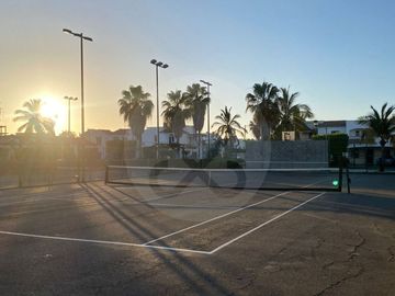 MEDITERRANEO CLUB RESIDENCIAL  Casa en venta en Fraccionamiento Marina Mazatlán