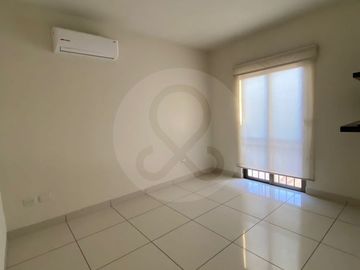 MEDITERRANEO CLUB RESIDENCIAL  Casa en venta en Fraccionamiento Marina Mazatlán