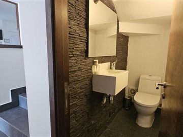 Casa en venta de 3 dorm. en Colina