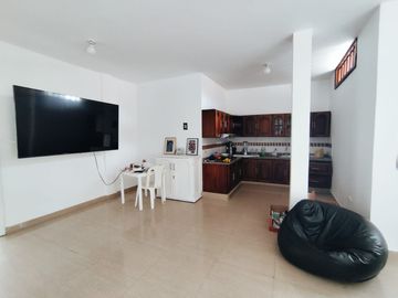 casa en venta en alto del castillo. Cod V16492