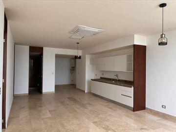 Departamento con rooftop, alberca, area de asador, centro de negocios, concierge