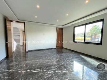 Lujosa Residencia en Venta En Ayamonte, Zapopan, Jalisco