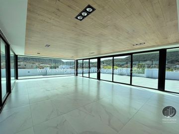 Lujosa Residencia en Venta En Ayamonte, Zapopan, Jalisco