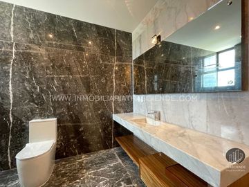 Lujosa Residencia en Venta En Ayamonte, Zapopan, Jalisco
