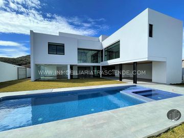 Lujosa Residencia en Venta En Ayamonte, Zapopan, Jalisco