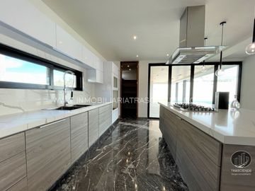 Lujosa Residencia en Venta En Ayamonte, Zapopan, Jalisco