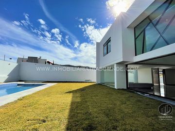 Lujosa Residencia en Venta En Ayamonte, Zapopan, Jalisco