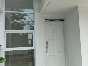 RUMAH MEWAH ELITE NUANSA VILLA READY STOCK DI ARCAMANIK CISARANTEN