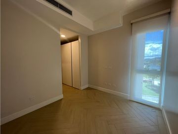 Venta de apartamento en Ocean Reef, Isla II
