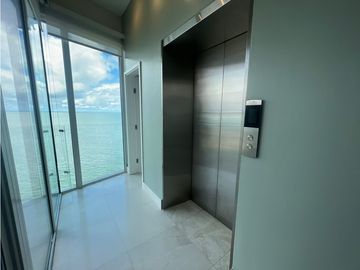 Venta de apartamento en Ocean Reef, Isla II