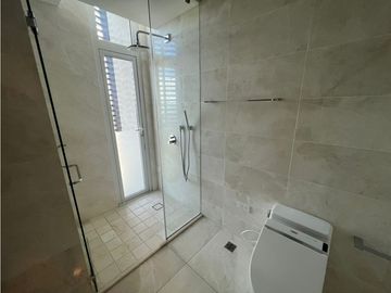 Venta de apartamento en Ocean Reef, Isla II
