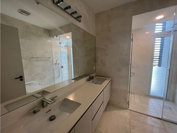 Venta de apartamento en Ocean Reef, Isla II