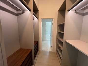 Venta de apartamento en Ocean Reef, Isla II
