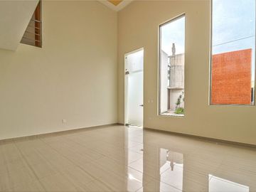 Casa en Condominio en Lomas de Cuernavaca, Temixco, Morelos CAEN-1009-Cd*
