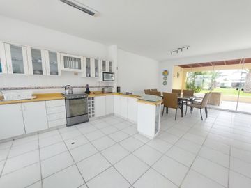 En venta esta hermosa playa en Asía, Casa dentro de un condominio con acogedora instalaciones para disfrutar el verano con tu familia ---CONDOMINIO CO