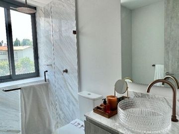 Departamento con smart home, con amenidades, en venta Interlomas