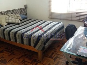 DEPARTAMENTO CON VISTA A CALLE MUY BIEN CONSERVADO
