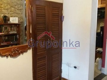DEPARTAMENTO CON VISTA A CALLE MUY BIEN CONSERVADO