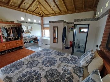 Puerto Lopez: Se Vende Casa Cerca del Mar en Puerto Lopez