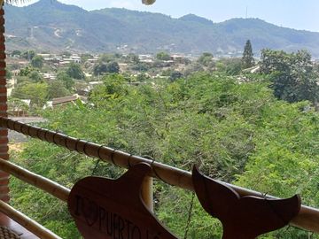 Puerto Lopez: Se Vende Casa Cerca del Mar en Puerto Lopez