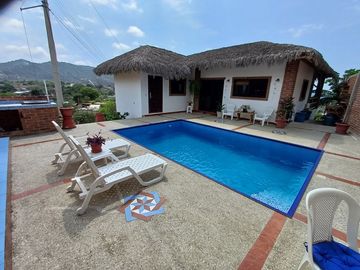 Puerto Lopez: Se Vende Casa Cerca del Mar en Puerto Lopez