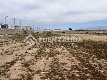 Sitio en venta en La Serena