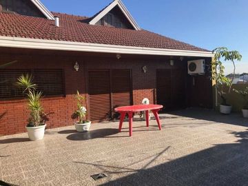 Casa en venta en Lomas de Zamora Oeste