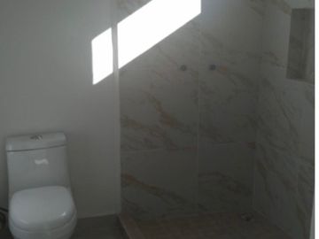 CASA EN VENTA  BOSQUES DE SAN PEDRO EN SANTIAGO