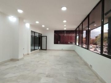 local en arriendo en los colores. Cod A3933