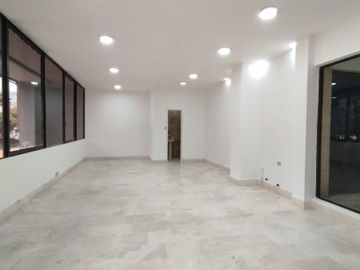 local en arriendo en los colores. Cod A3933