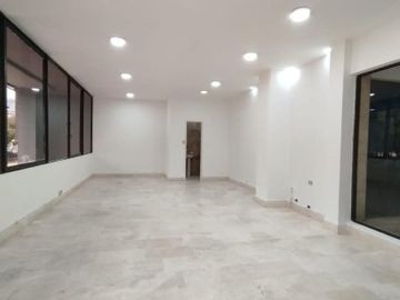 local en arriendo en los colores. Cod A3933