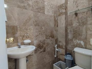 local en arriendo en los colores. Cod A3933