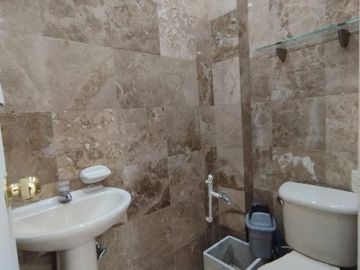 local en arriendo en los colores. Cod A3933