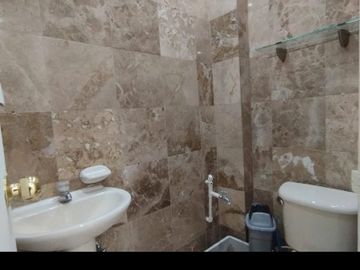 local en arriendo en los colores. Cod A3933