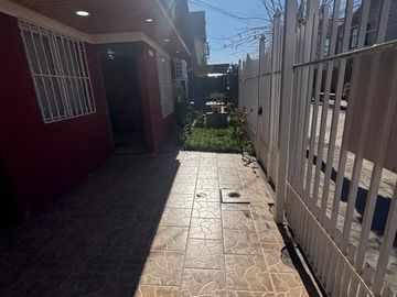 HERMOSA, LUMINOSA Y AMPLIA PROPIEDAD EN VILLA LOS AROMOS