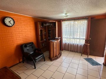 HERMOSA, LUMINOSA Y AMPLIA PROPIEDAD EN VILLA LOS AROMOS
