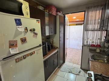 HERMOSA, LUMINOSA Y AMPLIA PROPIEDAD EN VILLA LOS AROMOS