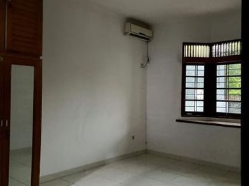 Rumah 1 lantai dalam komplek dekat mall cinere