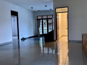 Rumah 1 lantai dalam komplek dekat mall cinere