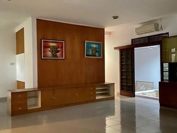 Rumah 1 lantai dalam komplek dekat mall cinere
