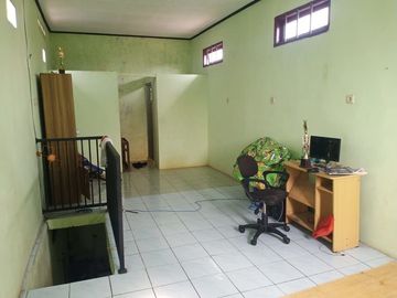 Rumah kokoh termurah cantik strategis di Karangsatria Bekasi