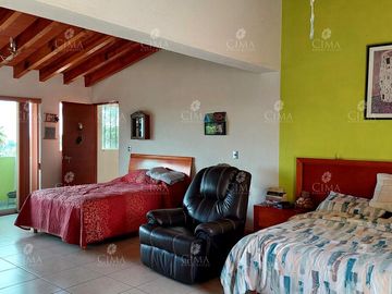 VENTA CASA EN DELICIAS. CUERNAVACA- V135
