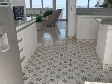 LISTA PARA MUDARSE! ESPECTACULAR CASA DE PLAYA AMOBLADA EN LOMAS DEL MAR