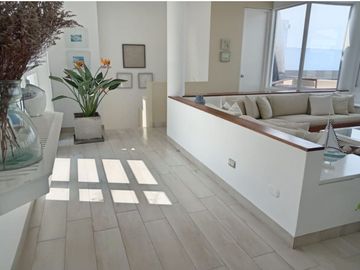 LISTA PARA MUDARSE! ESPECTACULAR CASA DE PLAYA AMOBLADA EN LOMAS DEL MAR