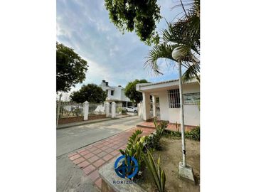 SE VENDE CASA EN EL CONJUNTO CERRADO SAN CARLOS EN LA AVENIDA LIBERTAD
