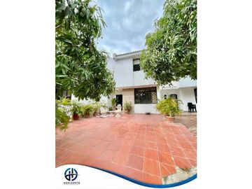 SE VENDE CASA EN EL CONJUNTO CERRADO SAN CARLOS EN LA AVENIDA LIBERTAD