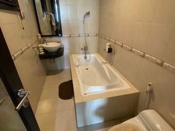Rumah Modern Minimalis Jemursari Regency Surabaya