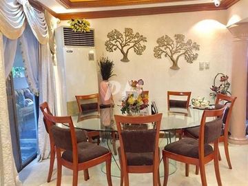 Luxury House and Lot for Sale in Mindanao Ave near Mindanao Avenue PH1149