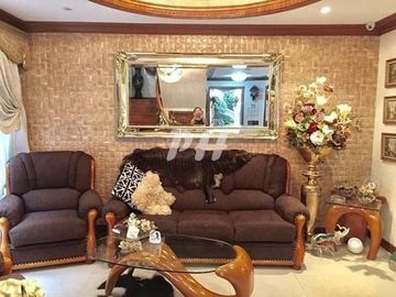 Luxury House and Lot for Sale in Mindanao Ave near Mindanao Avenue PH1149